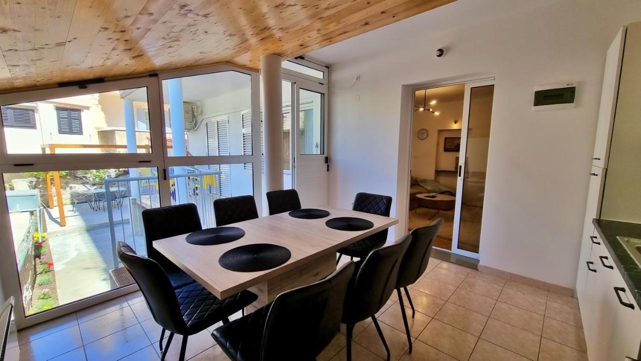 Apartment Hana Omiš Exteriör bild