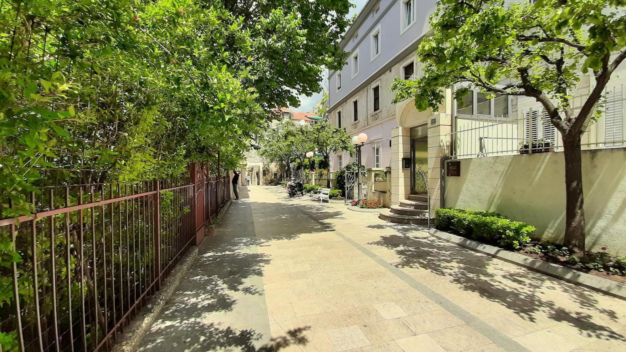 Apartment Hana Omiš Exteriör bild